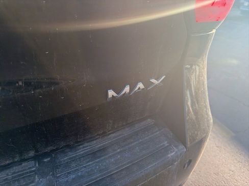 Used 2024 Ford Expedition Max XLT image 7