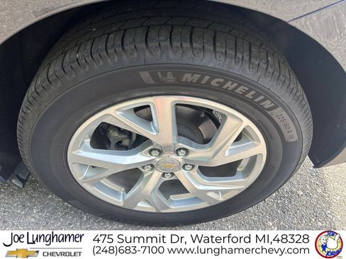 Used 2021 Chevrolet Equinox LT AWD/4WD image 12