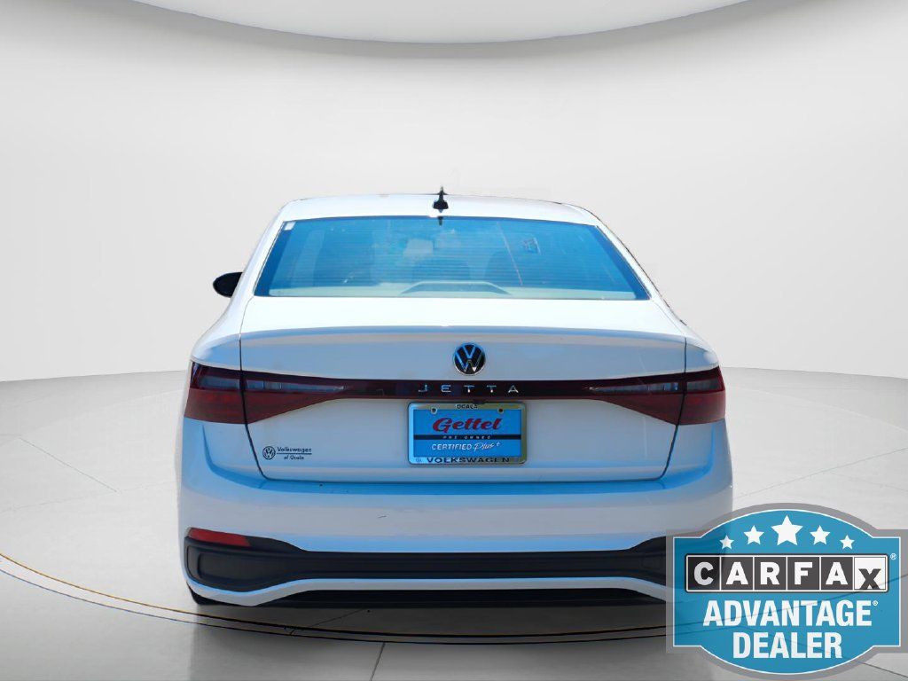 Used 2025 Volkswagen Jetta Sport FWD image 6