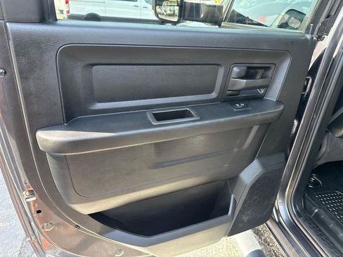 Used 2022 RAM 3500 Tradesman w/ Convenience Group AWD/4WD image 17