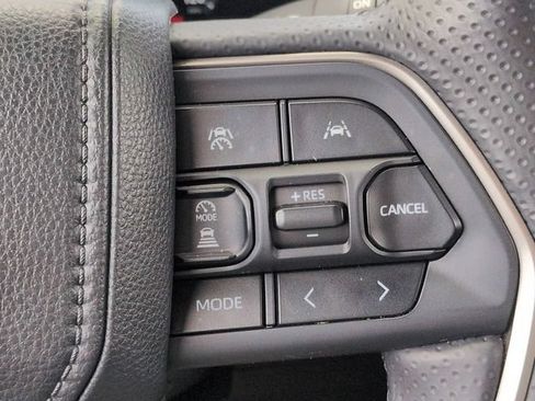 Certified 2025 Toyota 4Runner TRD Off-Road Premium AWD/4WD image 26