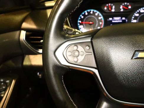 Used 2023 Chevrolet Traverse LT image 11