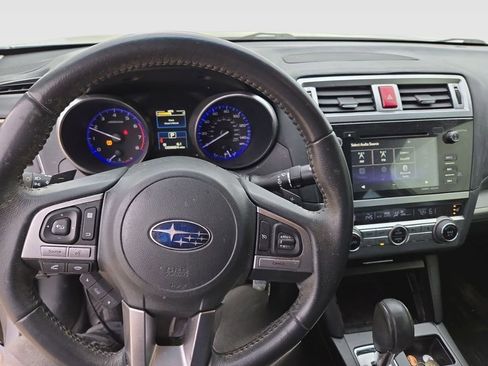 Used 2017 Subaru Legacy 2.5i Premium image 7