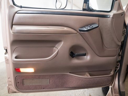 Used 1997 Ford F250 XL HD image 13