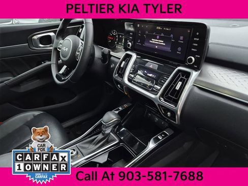 Certified 2022 Kia Sorento SX image 17
