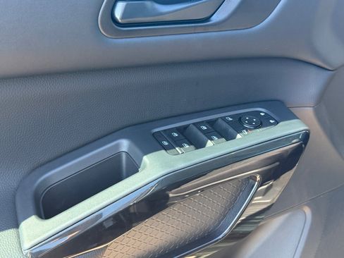 New 2025 Nissan Pathfinder SV w/ Cargo Package image 20