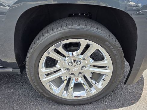 Used 2020 Chevrolet Tahoe Premier w/ Premier Plus Edition AWD/4WD image 8
