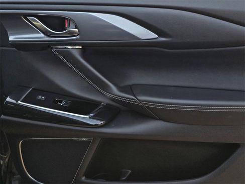 Used 2023 MAZDA CX-9 Grand Touring image 8