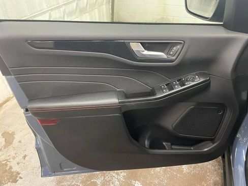 Used 2026 Ford Escape ST-Line w/ Tech Pack #1 AWD/4WD image 15
