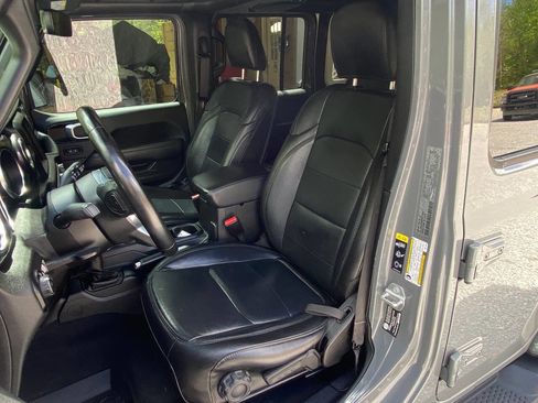 Used 2021 Jeep Wrangler Unlimited Sahara image 14