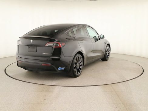 Used 2021 Tesla Model Y Performance AWD/4WD image 6