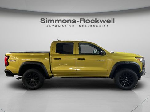 Used 2023 Chevrolet Colorado Trail Boss w/ Advanced Trailering Package image 4