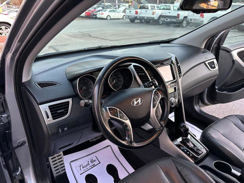 Used 2015 Hyundai Elantra GT w/ Option Group 03 image 30