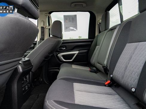 Used 2021 Nissan Titan SV w/ SV Convenience Package image 27
