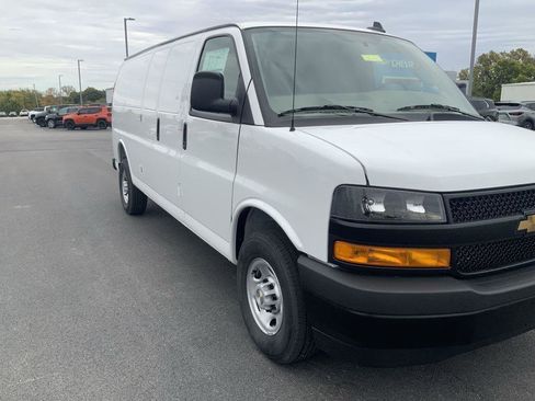 New 2025 Chevrolet Express 3500 Extended w/ Driver Convenience Package image 13