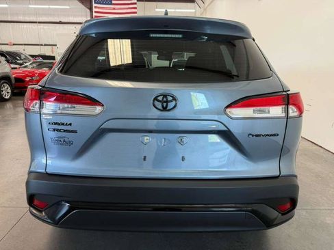 Used 2025 Toyota Corolla Cross AWD Hybrid image 9
