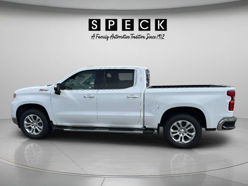 Used 2022 Chevrolet Silverado 1500 LTZ AWD/4WD image 2