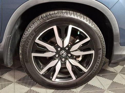 Used 2020 Honda Pilot Touring image 11