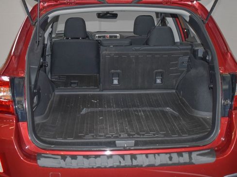 Used 2017 Subaru Outback 2.5i Premium image 22