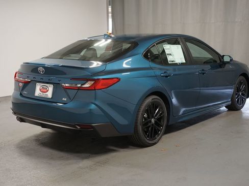 New 2026 Toyota Camry SE image 8