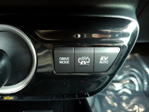 Used 2021 Toyota Prius Prime XLE image 46