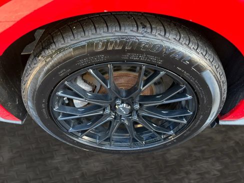 Used 2018 Ford Mustang Coupe w/ Equipment Group 101A RWD image 36