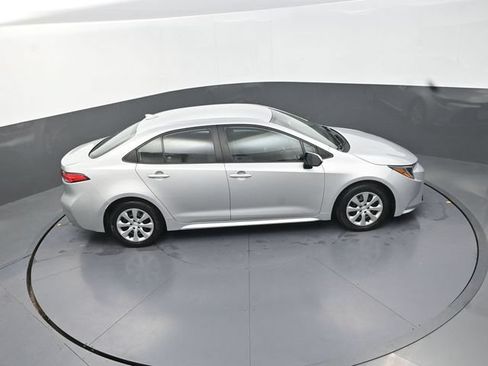 Used 2023 Toyota Corolla LE FWD image 18