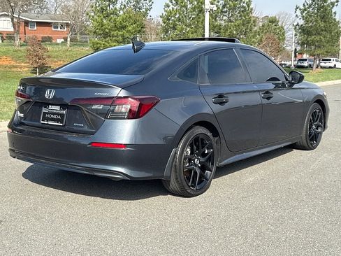 Used 2025 Honda Civic Sport image 3
