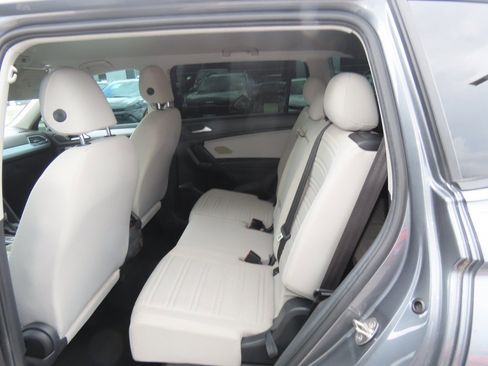 Used 2022 Volkswagen Tiguan S FWD image 18