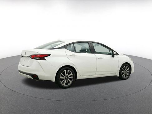 Used 2025 Nissan Versa SV FWD image 8
