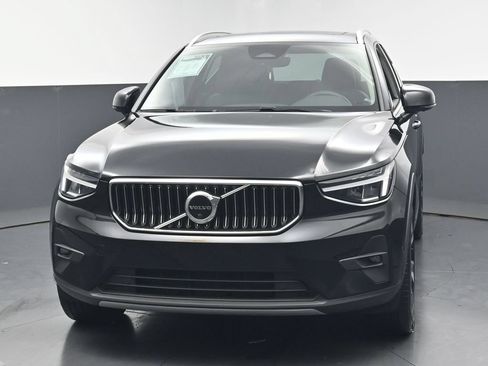 Used 2023 Volvo XC40 B5 Ultimate w/ Climate Package AWD/4WD image 7