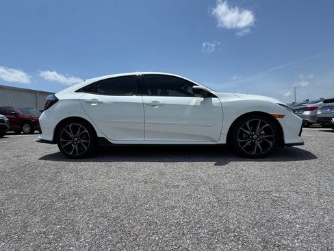Used 2017 Honda Civic Sport Touring image 5