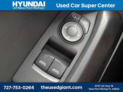 Used 2019 Chevrolet Camaro LT w/ RS Package image 28