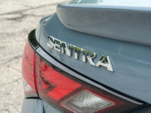 Certified 2024 Nissan Sentra SR FWD image 9