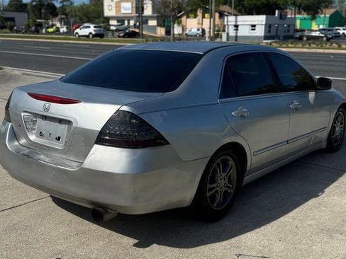 Used 2007 Honda Accord SE image 4
