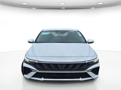 New 2026 Hyundai Elantra Blue image 2
