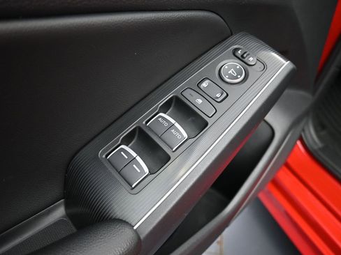 Used 2022 Honda Civic Touring image 9