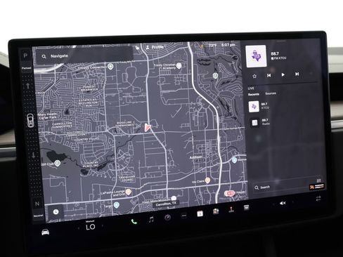 Used 2024 Tesla Model X AWD/4WD image 26