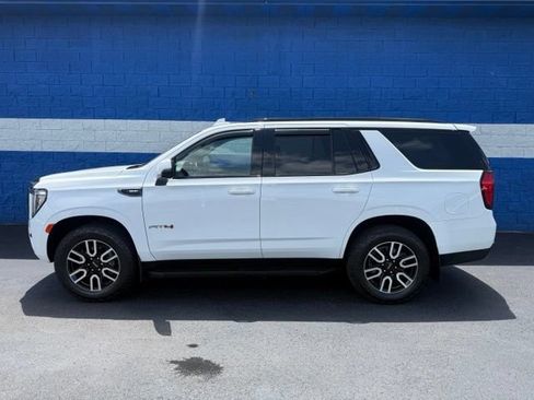 Used 2021 GMC Yukon AT4 w/ Rear Media and Nav Package AWD/4WD image 20