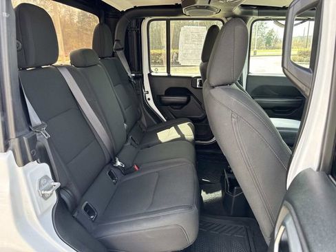 Used 2020 Jeep Gladiator Sport w/ Quick Order Package 24S image 12