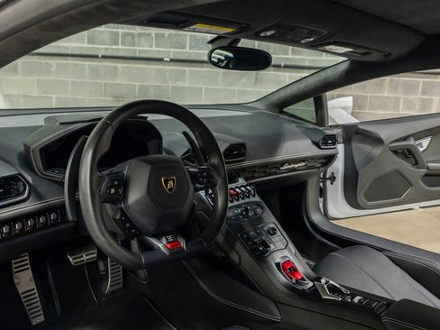Used 2016 Lamborghini Huracan LP 610-4 image 39
