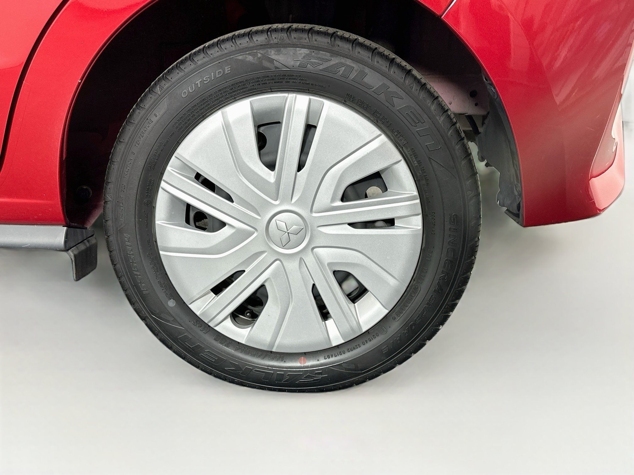 Used 2024 Mitsubishi Mirage ES FWD image 11