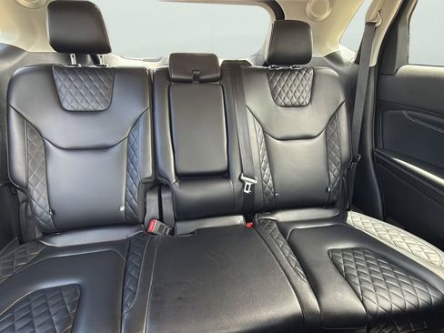 Used 2023 Ford Edge Titanium AWD/4WD image 25