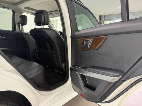 Used 2015 Mercedes-Benz GLK 350 4MATIC image 22