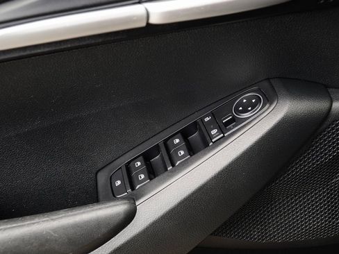 Used 2022 Kia Seltos LX image 25