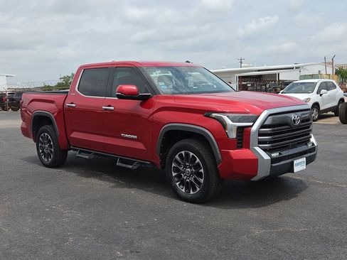 Used 2022 Toyota Tundra Limited w/ Power Package AWD/4WD image 19