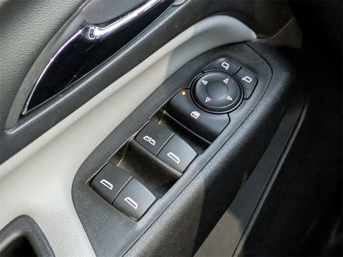 Used 2023 Chevrolet Equinox LT image 22