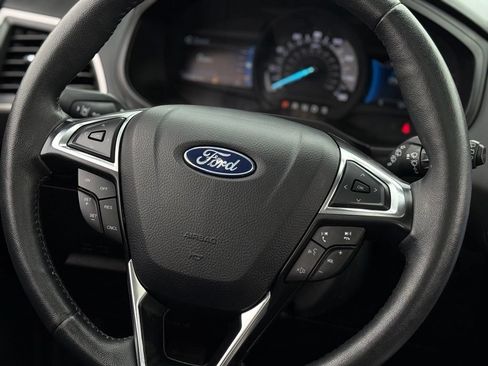 Certified 2024 Ford Edge SEL w/ Convenience Package AWD/4WD image 8