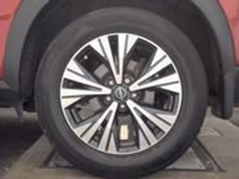 Used 2023 Nissan Rogue SV w/ SV Premium B Package FWD image 9