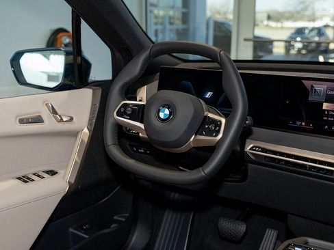 New 2026 BMW iX xDrive45 w/ Premium Package image 40